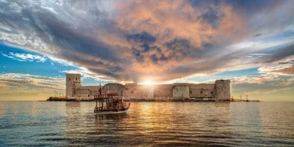 Kızkalesi'nde Balkonda veya Terasta Mangal Keyfi 2 kizkalesi mangal ucuz apart oteller